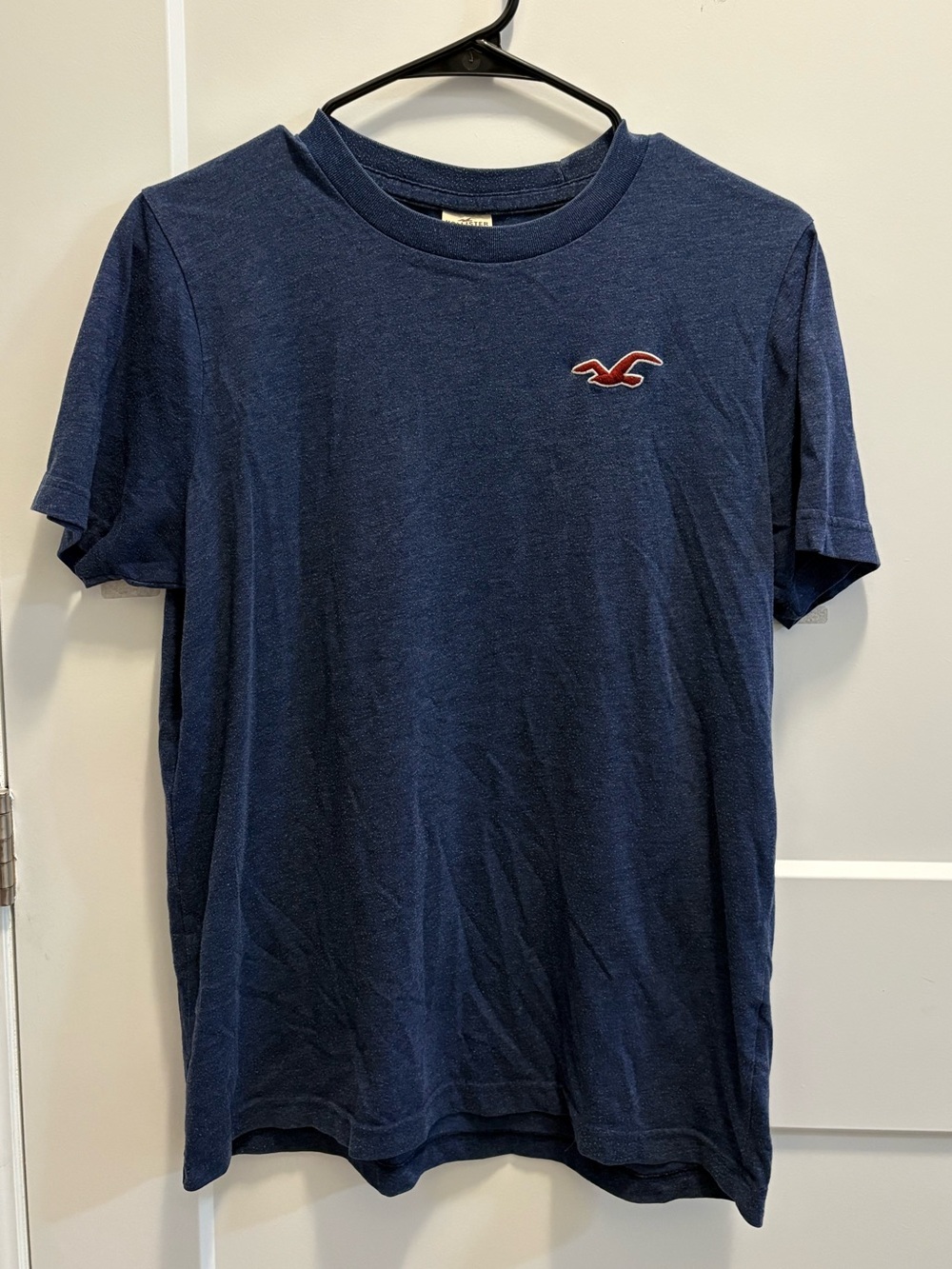 Men’s Hollister navy blue t shirt